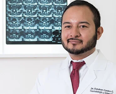 Dr. Esteban Castro Traumatologo Ortopedista en Guadalajara